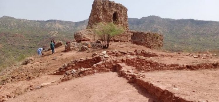 البیرونی کی تجربہ گاہ:تاریخی نندنا قلعہ کی بحالی اور اسے محفوظ بنانے کے منصوبے پر کام جاری