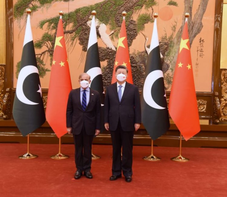 Sharif, Xi agree to strengthen cooperation on CPEC, strategic partnership