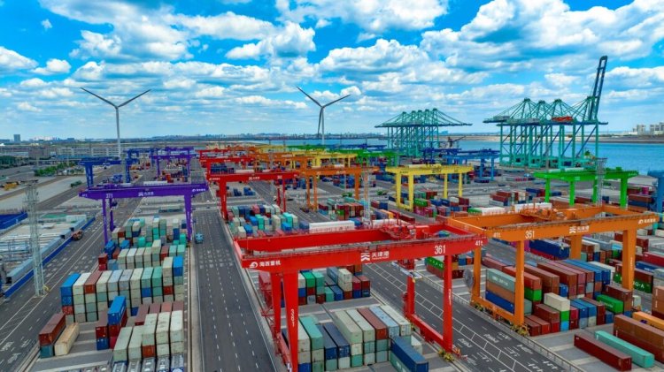 Tianjin Port Group and Huawei deepen cooperation to build a digital twin of the world's first smart, driverless zero-carbon port terminal