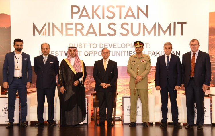 Pakistan Minerals Summit – Dust to Development graced by PM & COAS kicks off in Islamabad