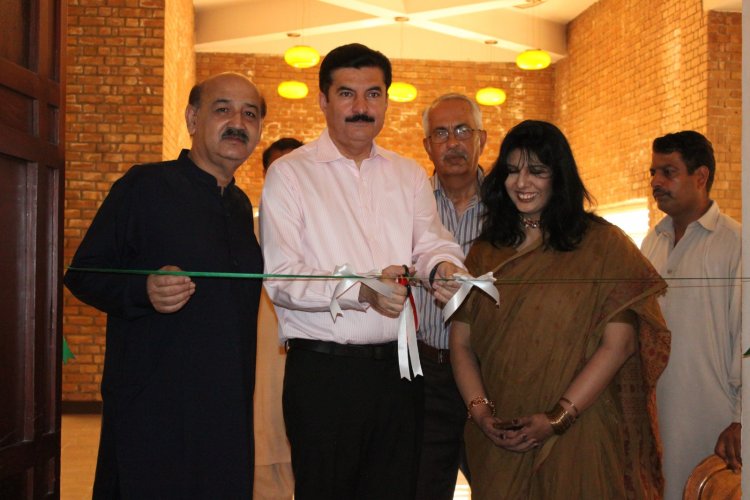 “Flower Forever” a unique and exciting Art Exhibition by Syeda Alina Saeed kicks off at PNCA Islamabad