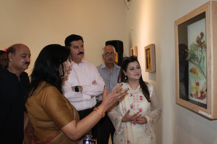 “Flower Forever” a unique and exciting Art Exhibition by Syeda Alina Saeed kicks off at PNCA Islamabad