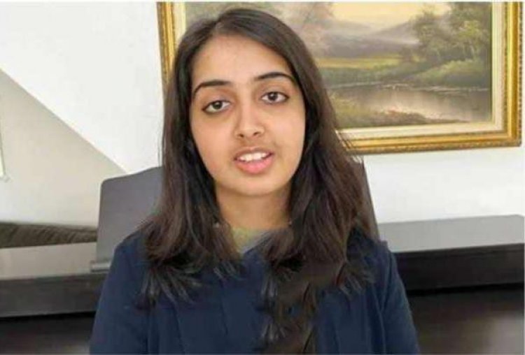 Pakistani girl with higher IQ than Einstein rewrites history in GCSE exam