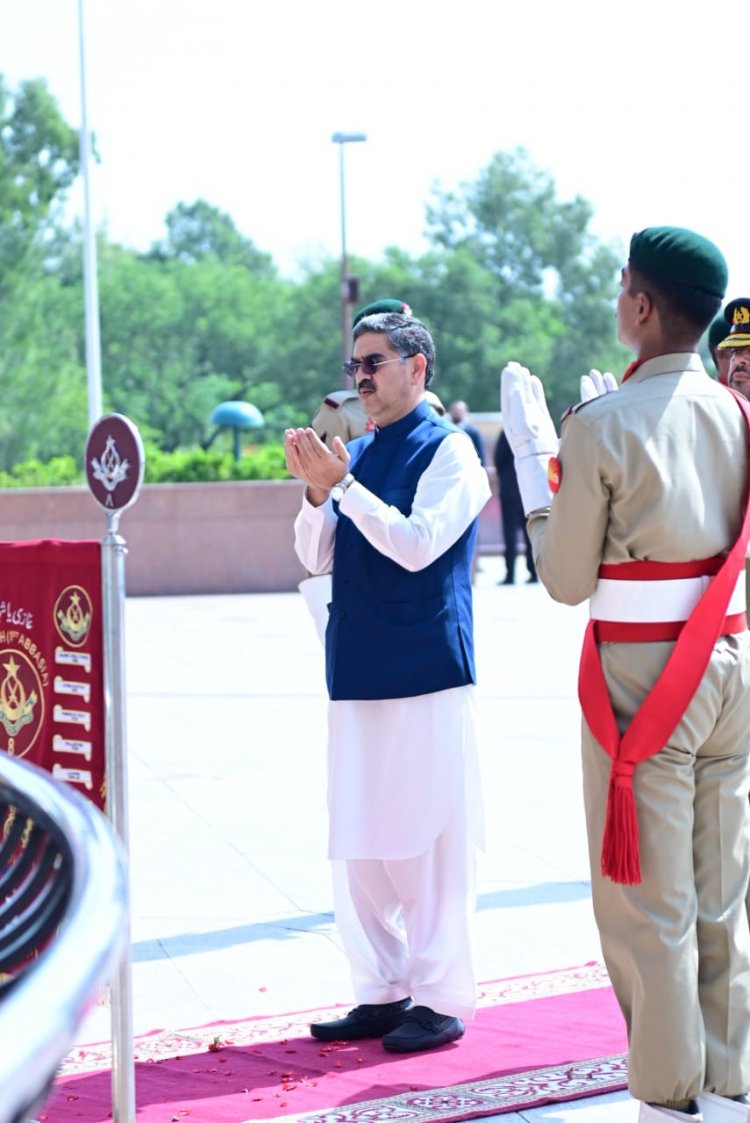 Prime Minister Anwar ul Haq Kakar lays floral wreath at Yadgar-e-Shuhada