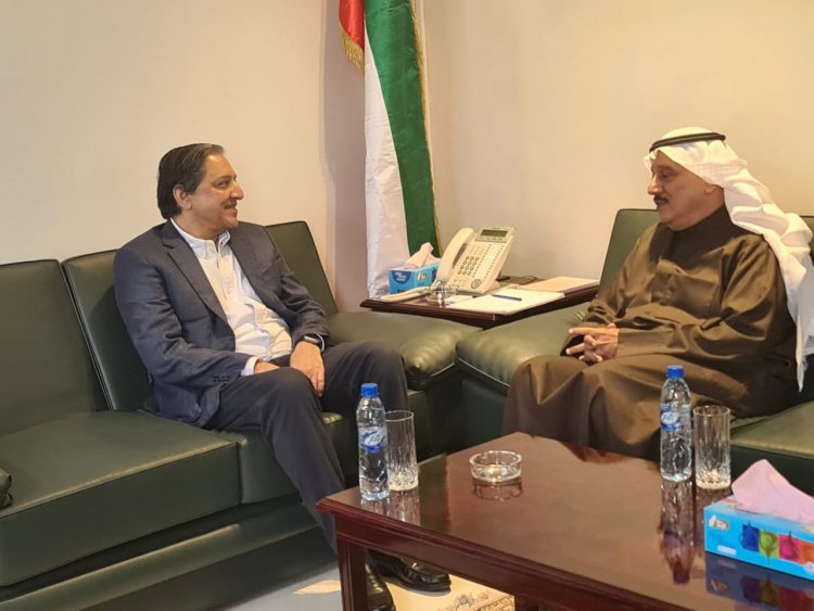 Senator Mandviwalla's Embassy Visit Strengthens Pakistan-Kuwait Ties Amidst Mourning