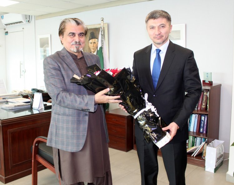 Ambassador of Kazakhstan Yerzhan Kistafin Meets with Federal Minister for National Heritage & Culture