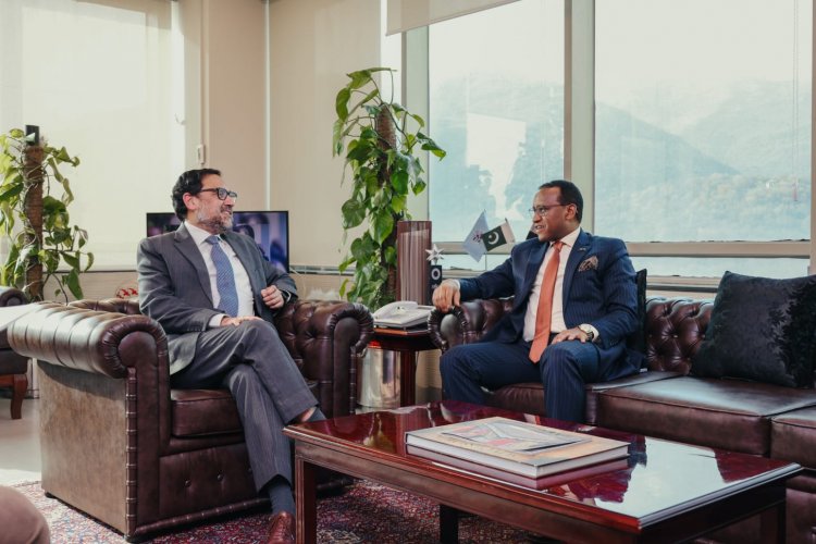 Ethiopian Envoy Discusses Aviation Sector Cooperation with Federal Secretary