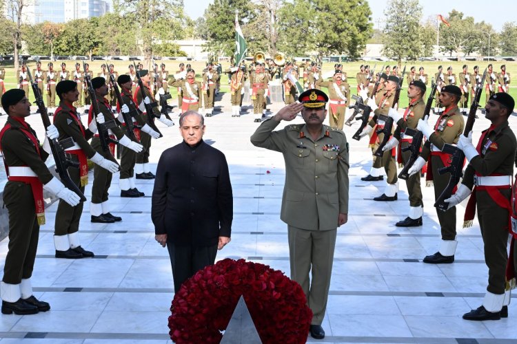 National Security in Focus: PM Shahbaz Sharif Meets Military Leadership and Commends Pakistan Army's Sacrifices