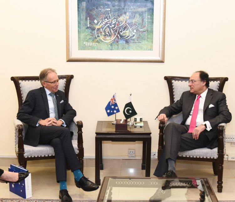 Australian High Commissioner to Pakistan meets the Minister for Finance & Revenue Muhammad Aurangzeb