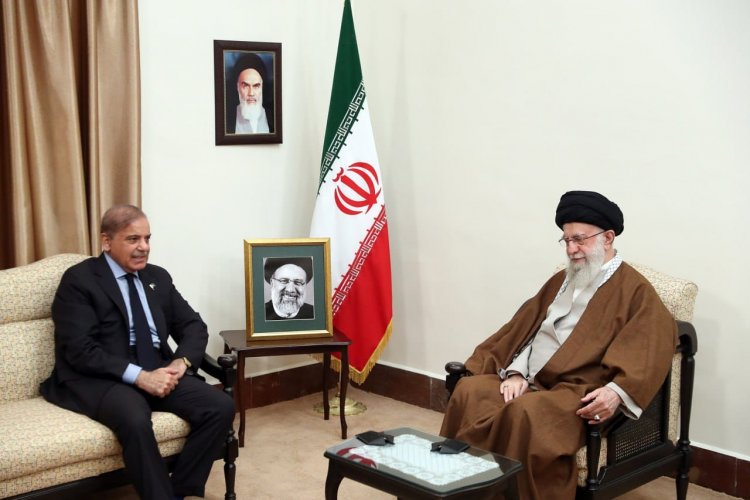 Prime Minister of Pakistan Meets the Supreme Leader of the Islamic Republic of Iran