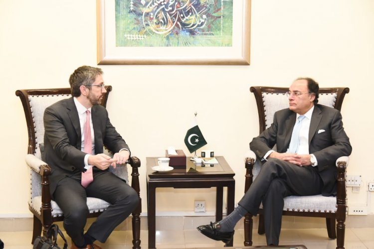 Regional Head of Technology and Tax, McKinsey & Co. meets the Minister for Finance