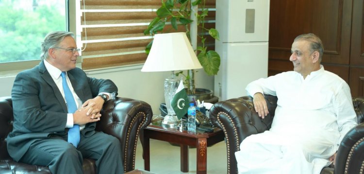 Pakistan-US Relations: US Ambassador and Minister Focus on Trade and Infrastructure Development