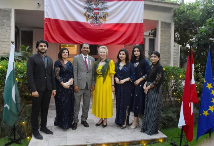 Pakistani Protocol Officer Ashraf Khan Awarded Decoration of Honour by Ambassador Andrea Wicke for Services to Austria