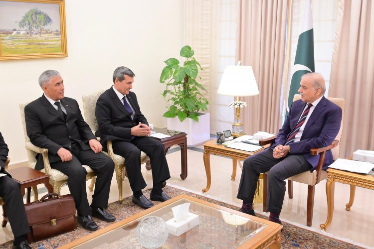 Pakistan Invites Turkmen Investments: PM Shehbaz Sharif Meets Turkmenistan's Foreign Minister Rashid Meredov