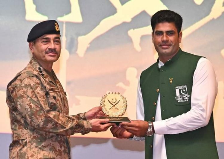 To honour Olympian Arshad Nadeem’s  historic achievement,  COAS) hosted a ceremony at Army Auditorium  GHQ