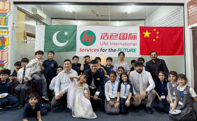 Students Enjoy Mooncakes at UNI International’s Mid Autumn Festival Event